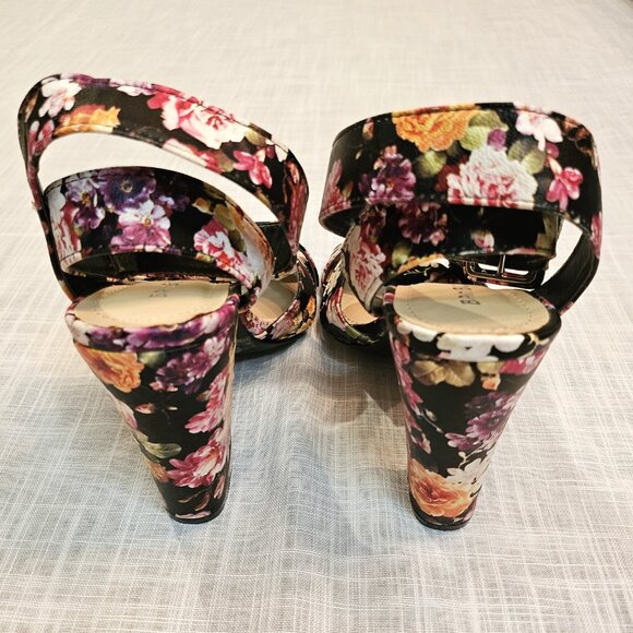 NWOT BAMBOO Black & Pink Floral Chunky 5" Heel Ankle Strap Senza Sandal Size 9 - Picture 2 of 6